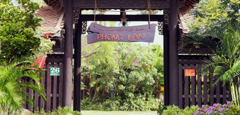 Lẩu Mắm Phong Lan