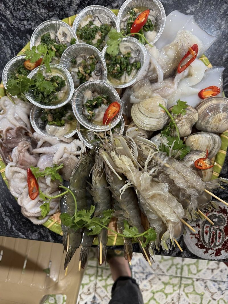 Lẩu nướng Út Thủy