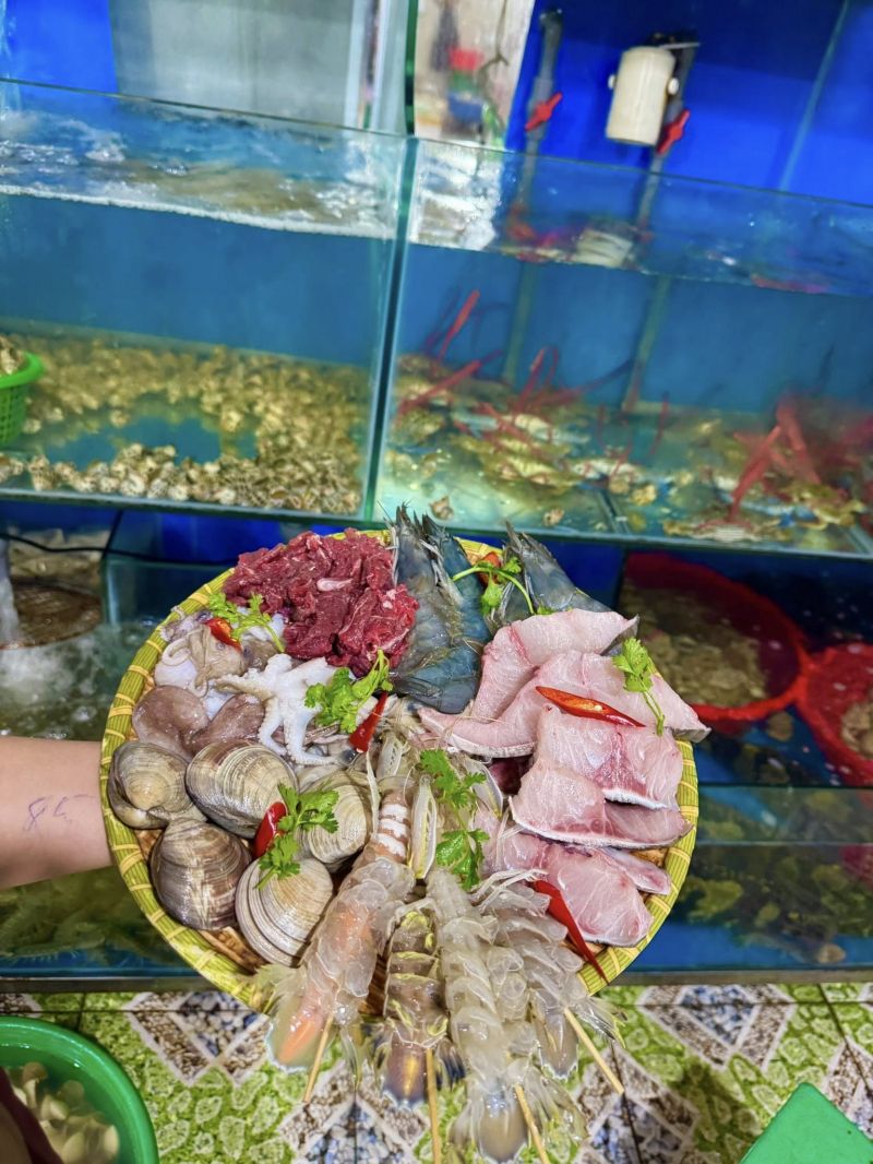 Lẩu nướng Út Thủy