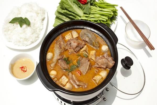 Lẩu vịt - món ăn thơm ngon được nhiều người yêu thích