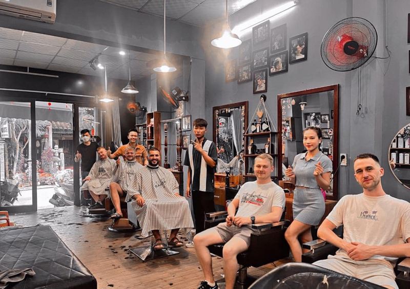 Le Binh Barber Shop