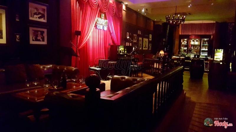 Le Cabaret Wine & Cigar Lounge