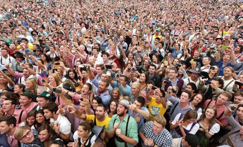 Lễ hội bia Oktoberfest ở München (Đức)