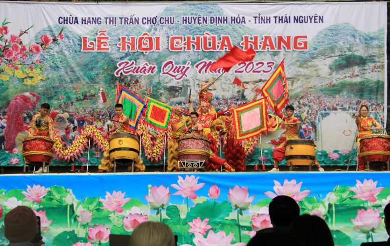 Lễ hội chùa Hang