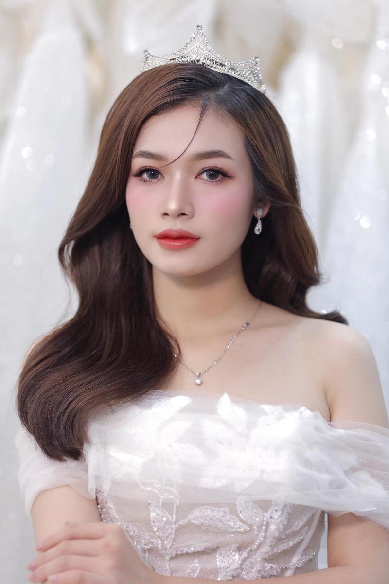 Lê Thiên Hy Makeup