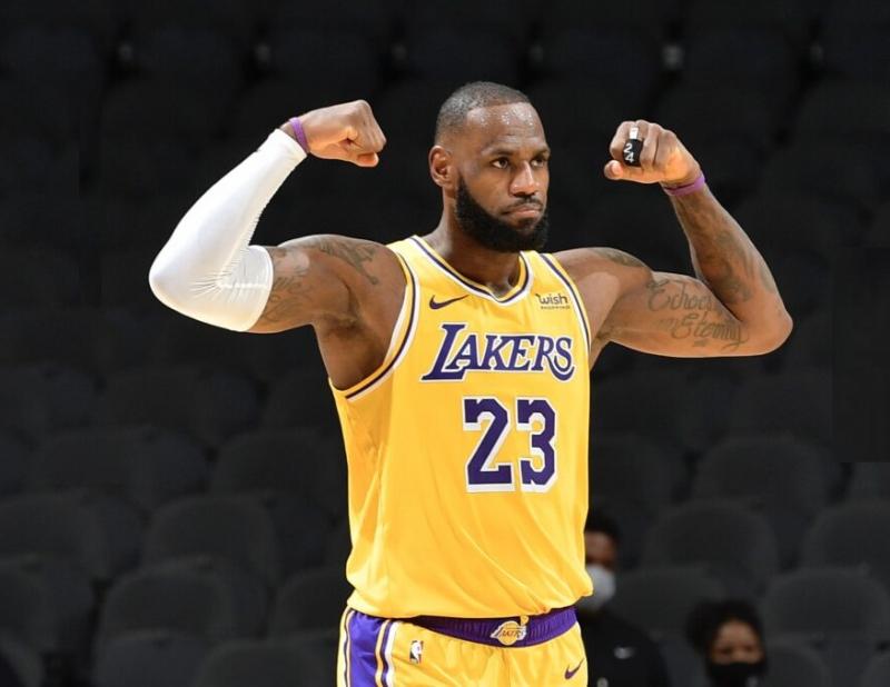 Những pha bóng hàng đầu giúp LeBron James trở thành vận động viên giàu có nhất thế giới