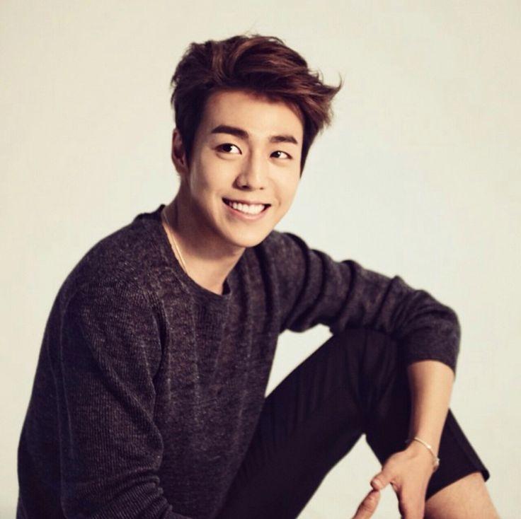 Lee Hyun Woo