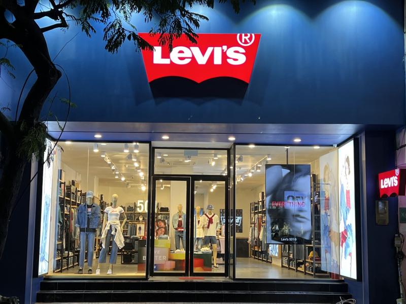 Levi's