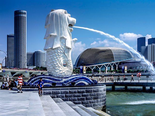 Tượng sư tử biển tại Singapore