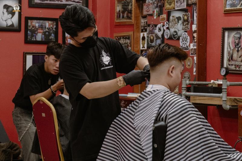 Học nghề cắt tóc nam mất bao lâu để trở thành thợ chính chuyên nghiệp?