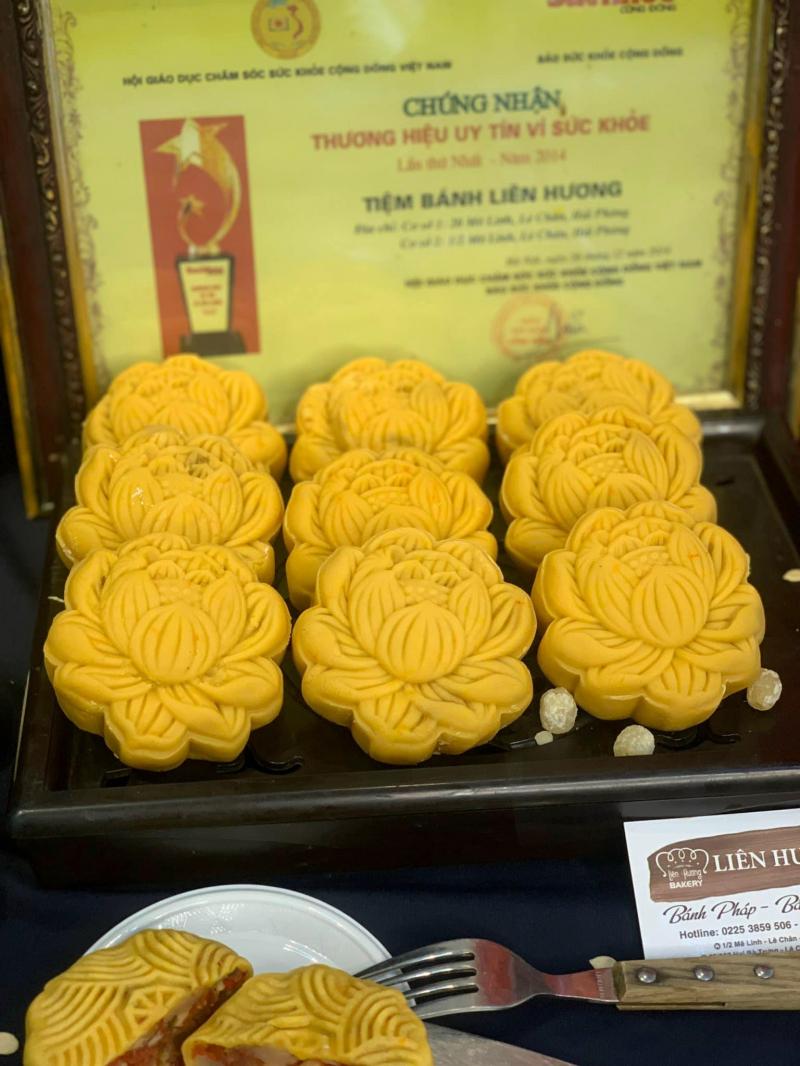 Bánh trung thu Liên Hương