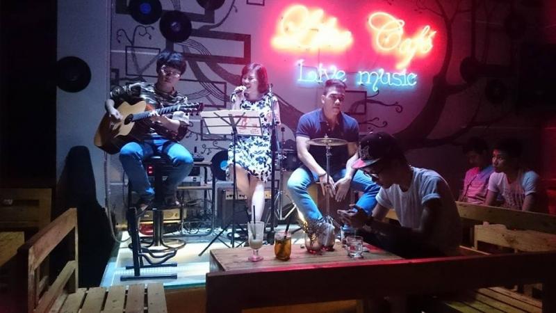 Sân khấu của Like Cafe