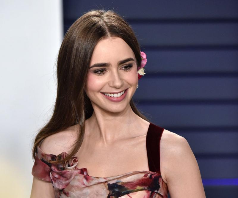 Lily Collins sở hữu gương mặt đẹp không tỳ vết