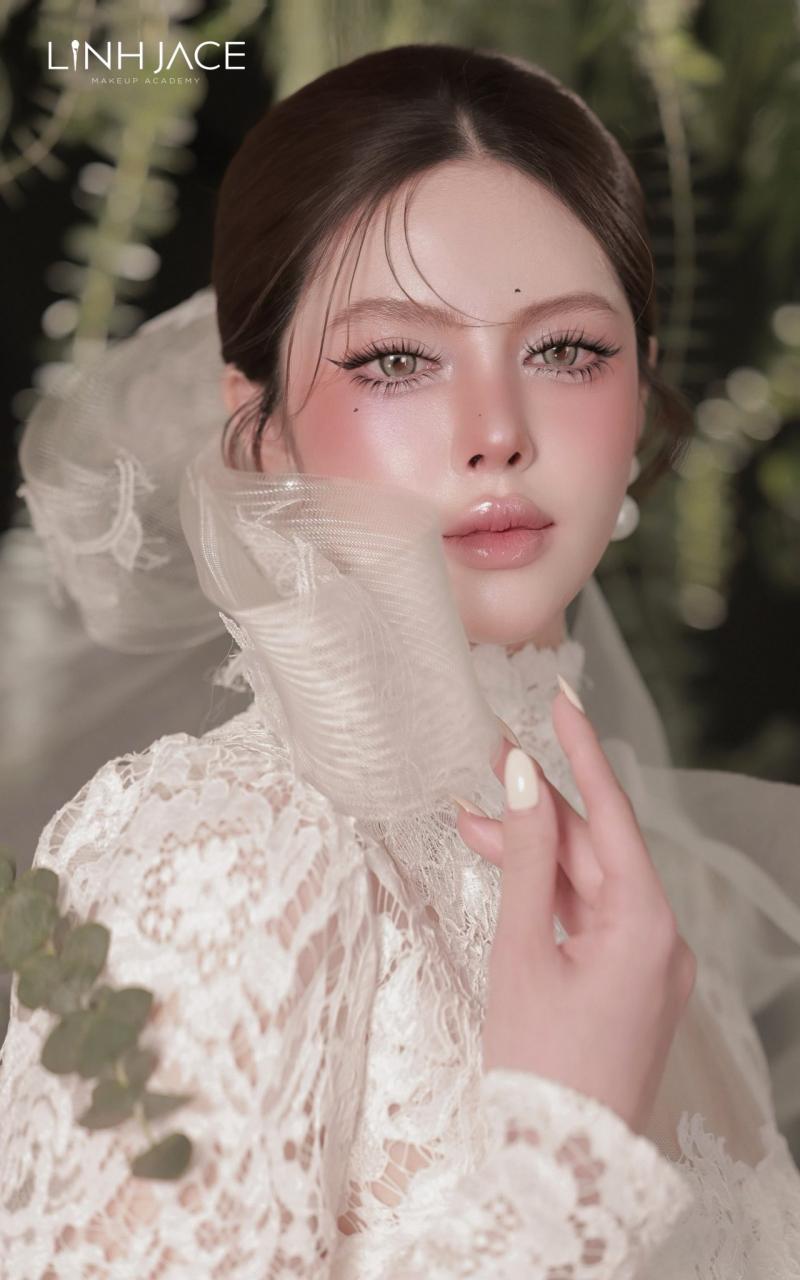 Linh Jace Makeup Academy - Chuyên Gia Đào Tạo Trang Điểm Số 1 Hà Nội