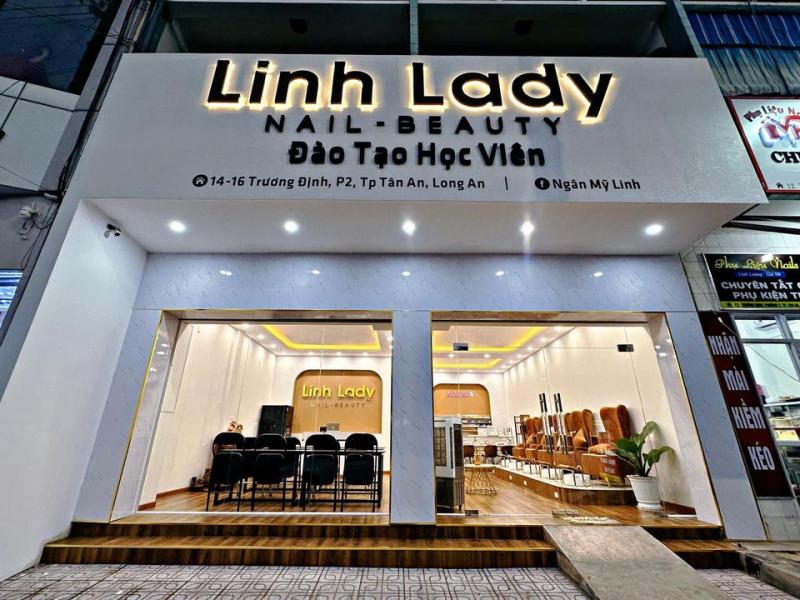 Linh Lady Nail