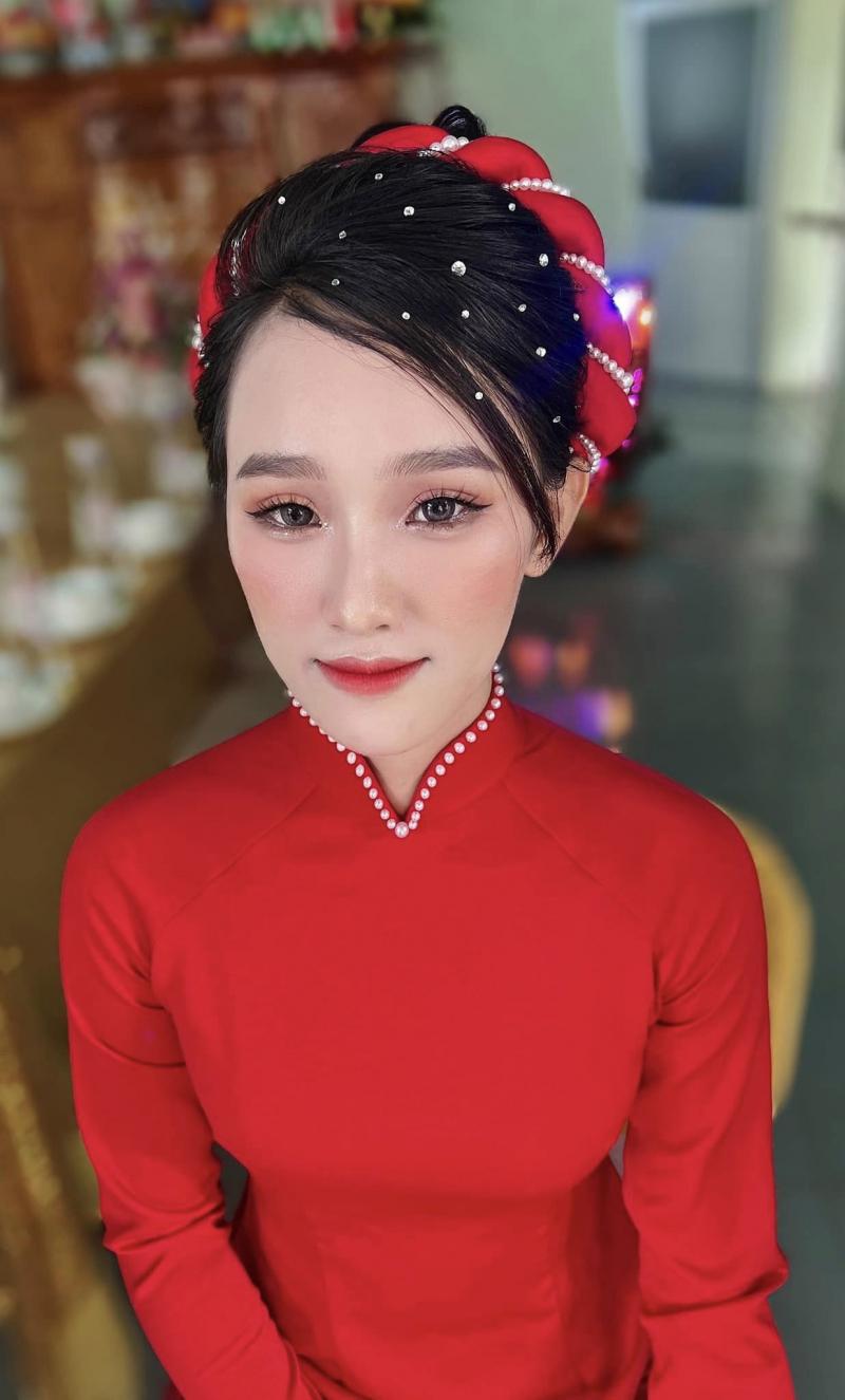 Linh Linh Trần Make up