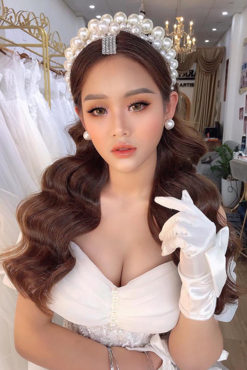Linh Tara Make Up