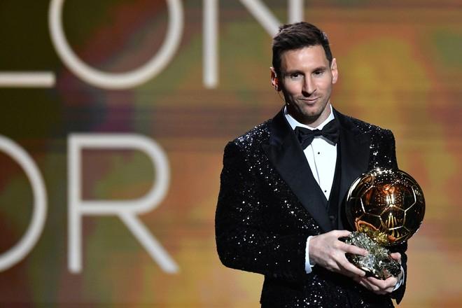 Lionel Messi giành Quả bóng vàng thứ 7