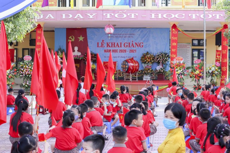 Bài hát: Ngày đầu tiên đi học