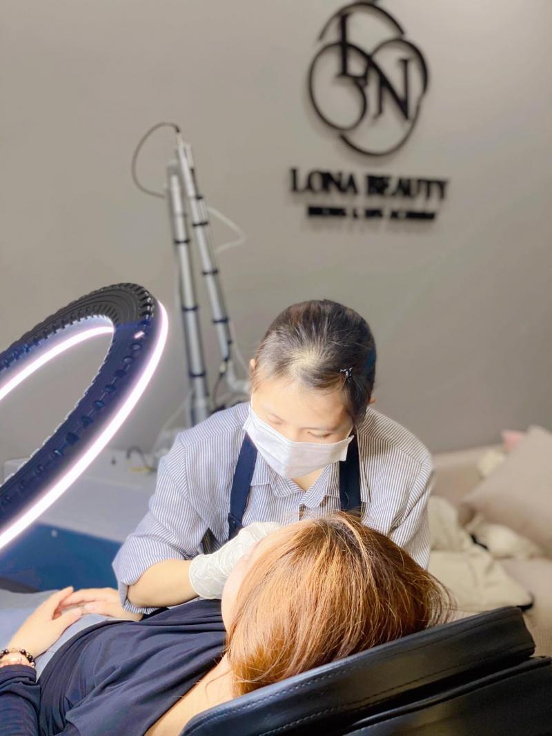 Lona Beauty Academy