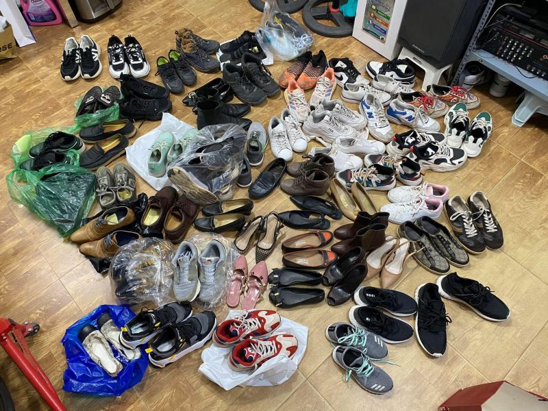 LONG RÂU Sửa Chữa Giày Dép