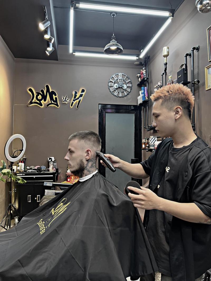 LongH SaiGon BarBer