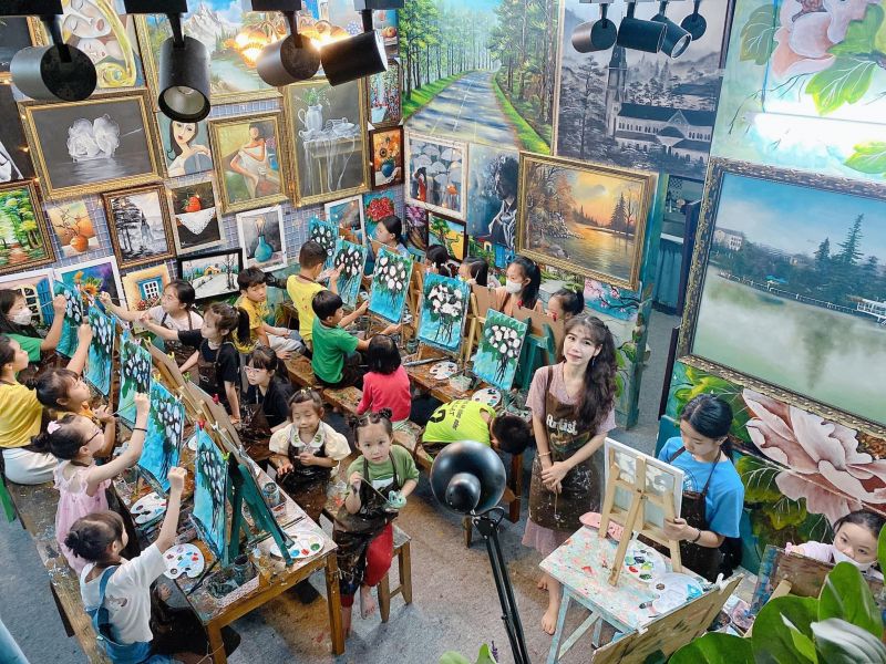 Lớp Học Vẽ Huyền Art