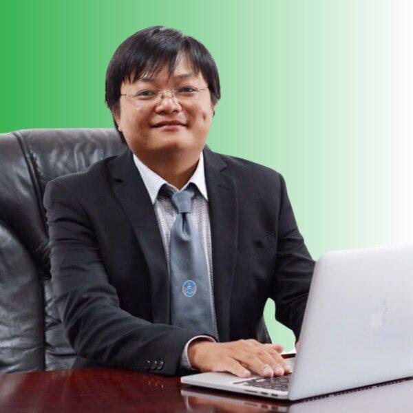 Luật sư Dương Hoài Vân