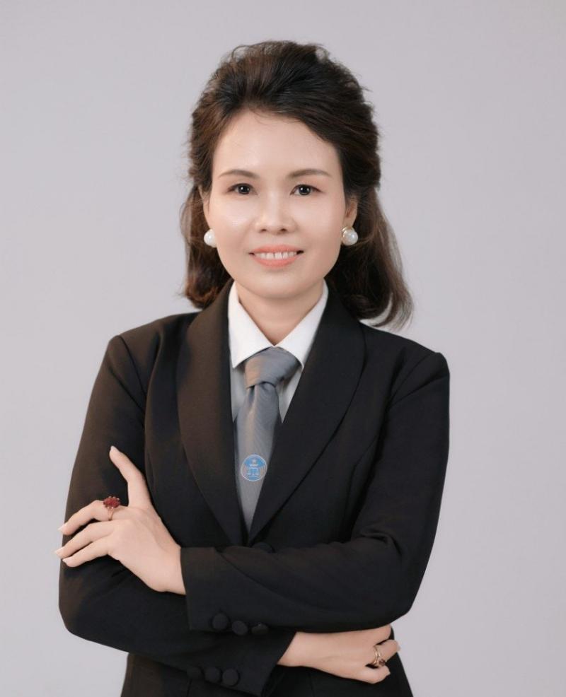 Luật sư Lê Thị Hoàng Niệm