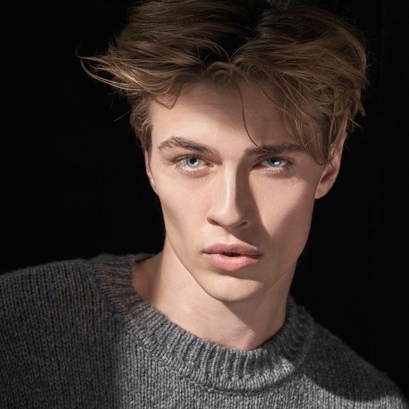 Người mẫu nam nổi tiếng Lucky Blue Smith