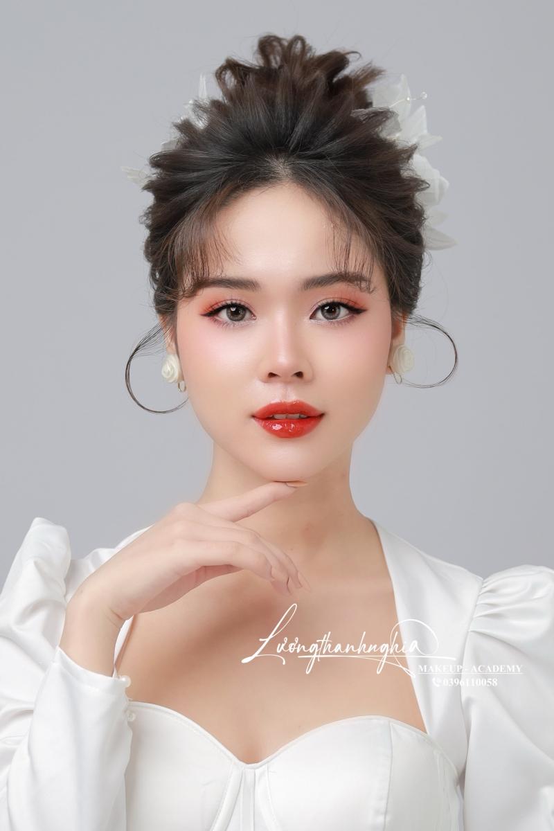 Luong Thanh Nghia Makeup