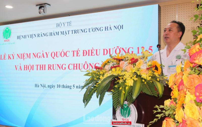 PGS.TS Trần Cao Bính - Bí thư Đảng ủy, Giám đốc Bệnh viện Răng Hàm Mặt Trung ương Hà Nội phát biểu tại Hội nghị