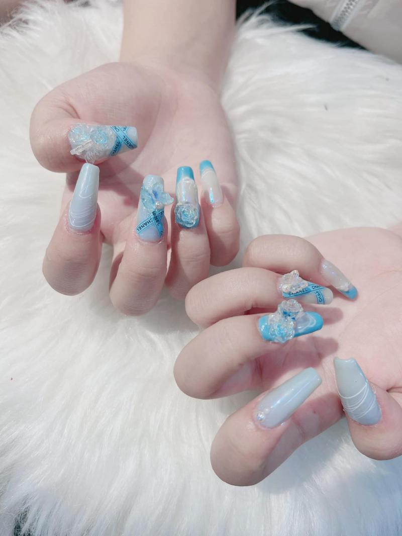 Lyly Nguyen Nail