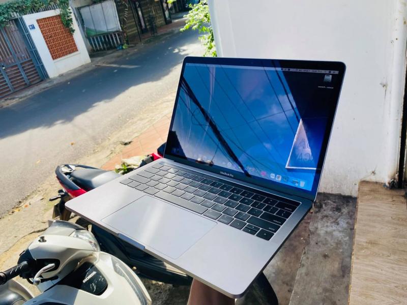 Macbook - Laptop giá rẻ BMT