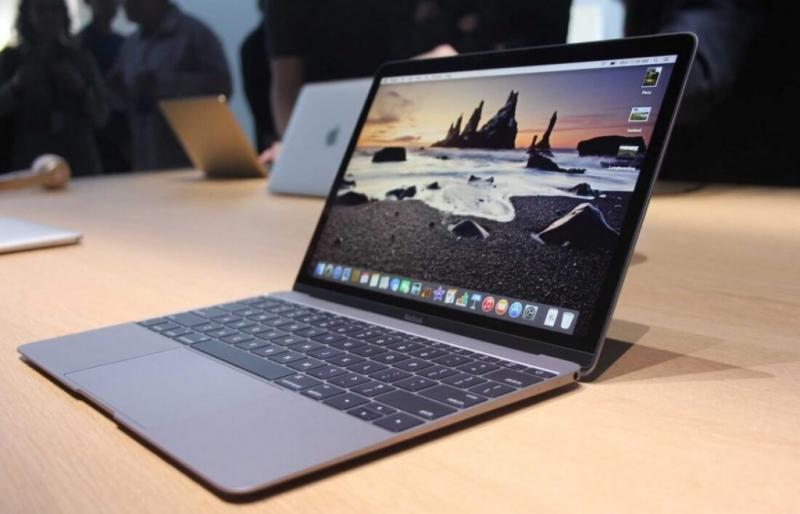 MacBook Pro Max Option năm 2016