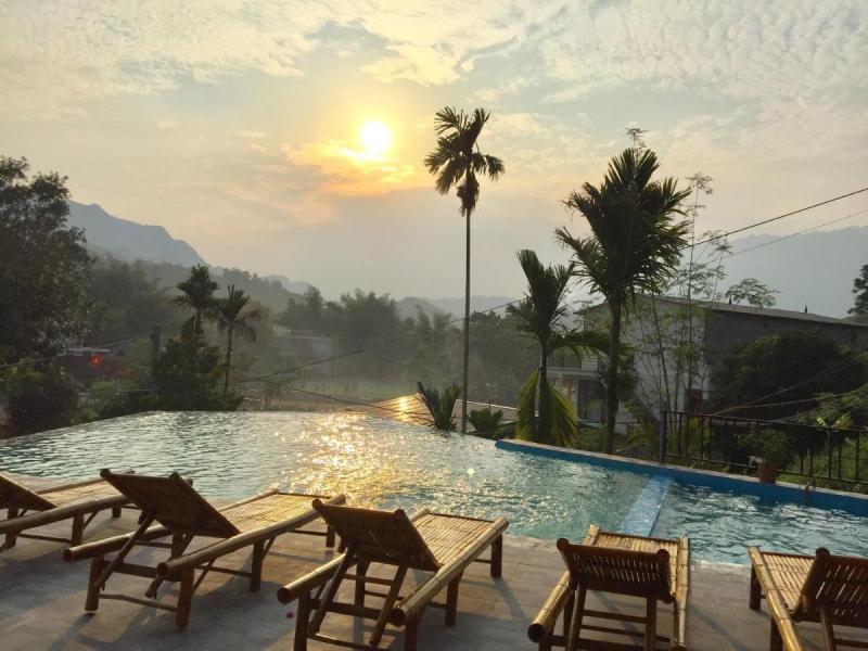 Mai Chau Sunset Boutique Hotel