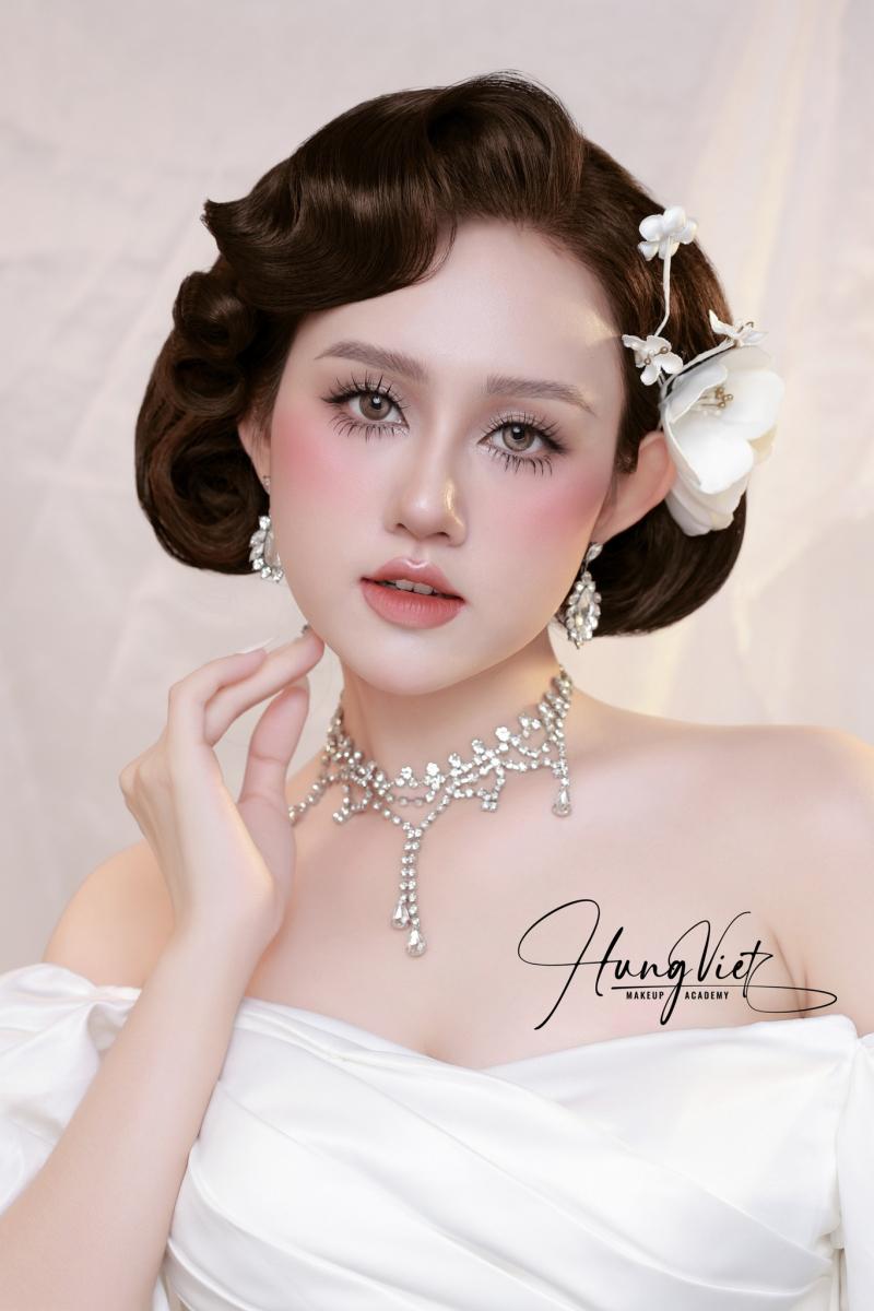 Make Up Hùng Việt