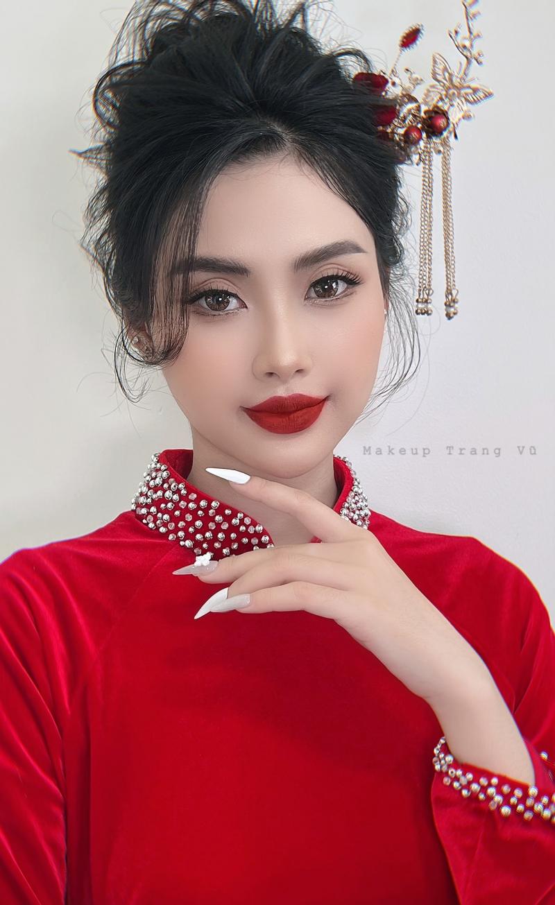 Makeup Huynh Tram