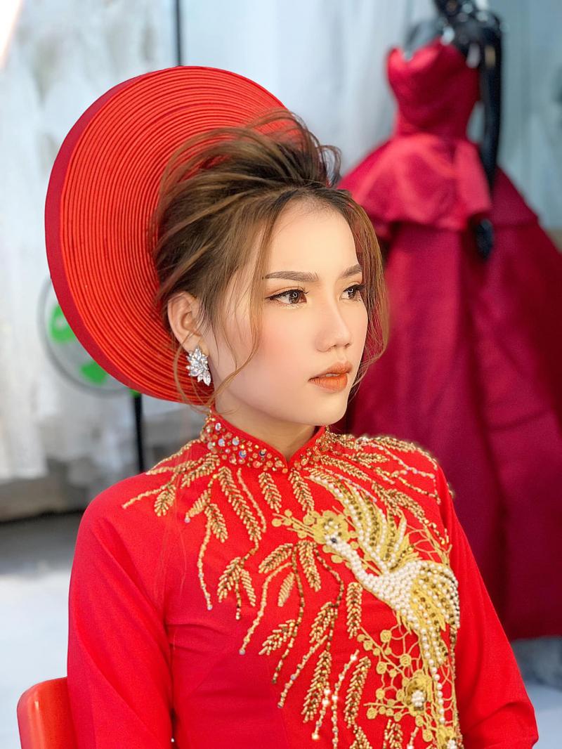 Makup Xuyên Quyên