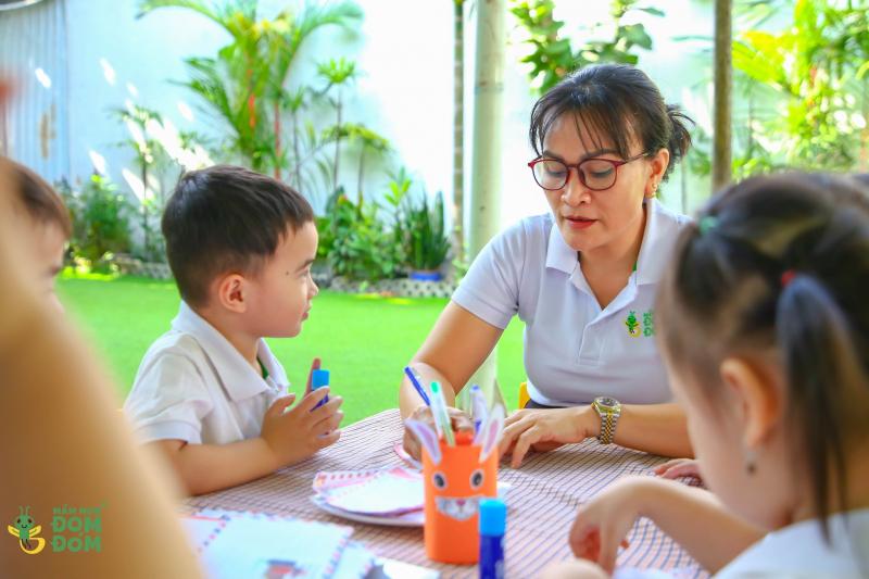 Mầm non Đom Đóm