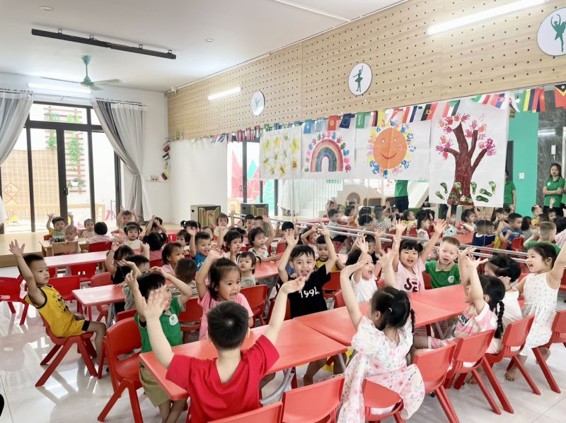 Mầm Non Em bé hạnh phúc - JB Montessori Thanh Hóa