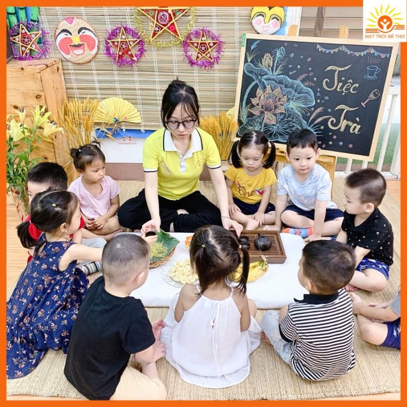 Mầm Non Mặt Trời Bé Thơ Montessori