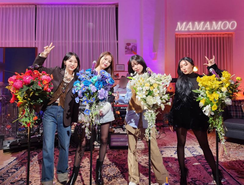 Mamamoo là một nhóm nhạc nữ Hàn Quốc được thành lập và quản lý bởi công ty RBW.