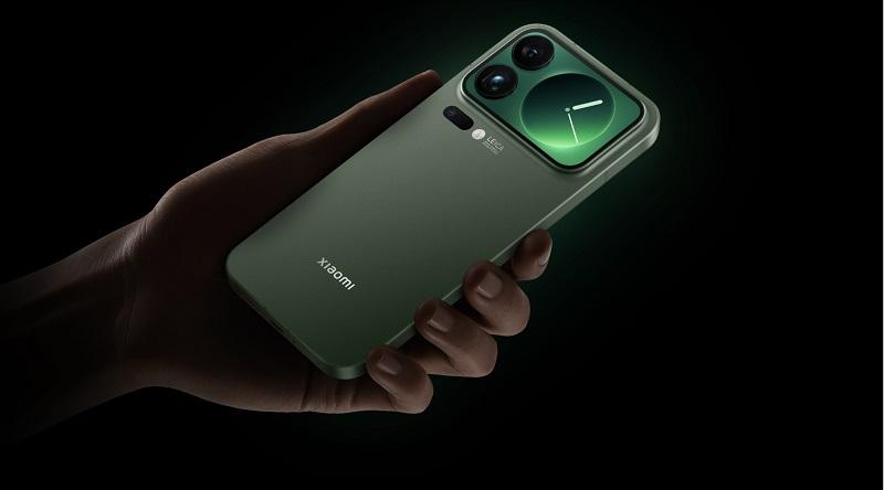 Màn hình phụ – Tiện ích hay chiêu trò?