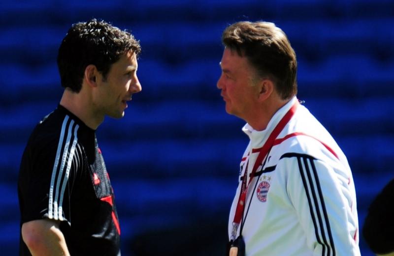 Van Bommel và Van Gaal là đồng hương