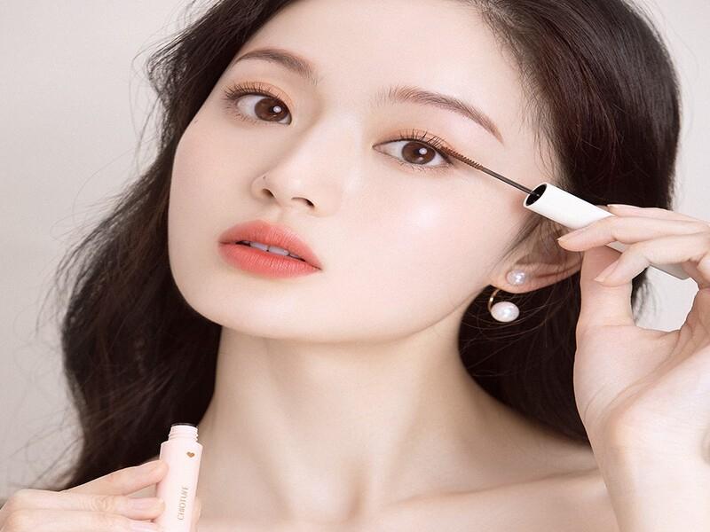 Mascara chuốt dài mi Chioture Flaring Slender thiết kế chổi thẳng chống thấm nước lâu trôi