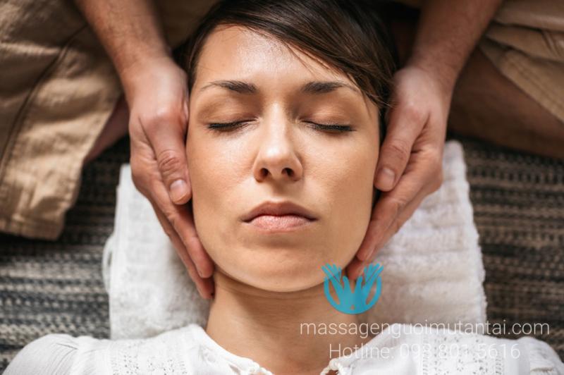 Massage Người Mù Tấn Tài