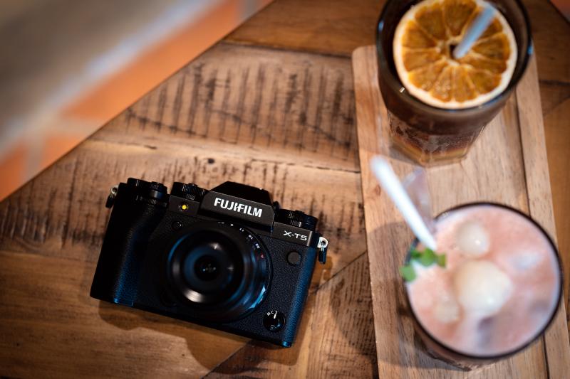 Máy ảnh kỹ thuật số Fujifilm X-T5