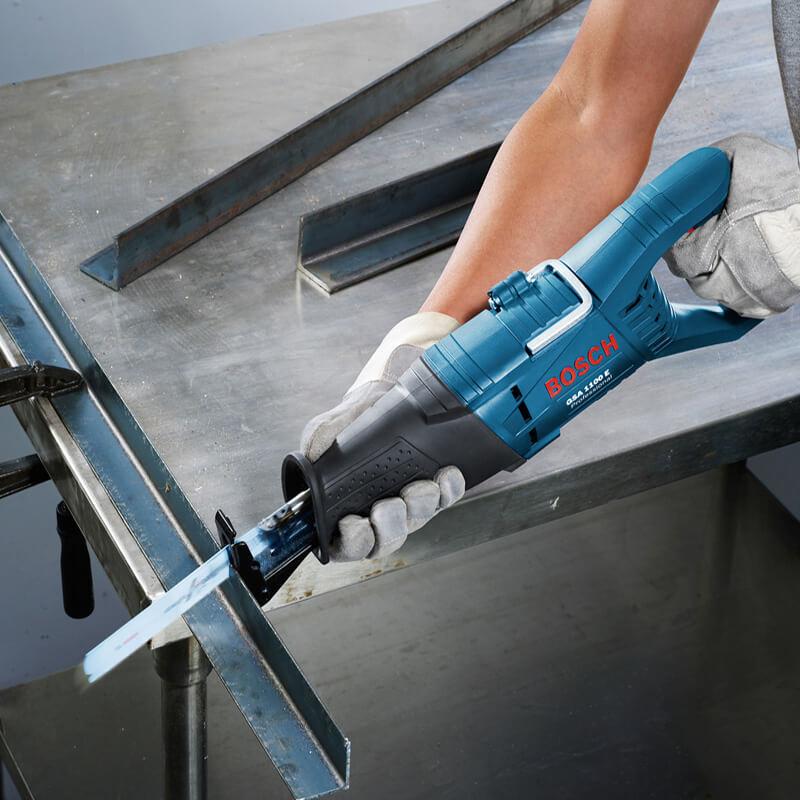 Máy cưa cầm tay mini Bosch