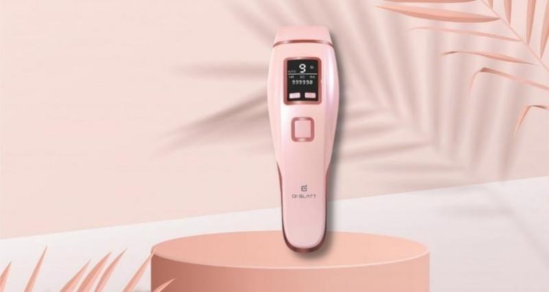 Máy triệt lông & trẻ hoá da Dr.Glatt IPL PRO màu hồng được thiết kế nhỏ gọn, tinh tế